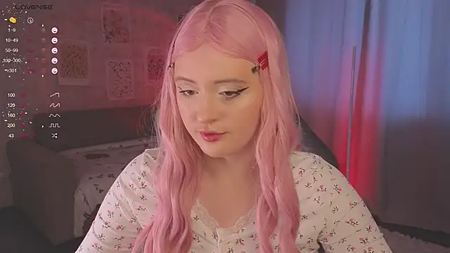 Snapshot of SabrinaCharm_ chatting on 10-20-25, 04:13 SabrinaCharm online show from 10-20-25, 04:13