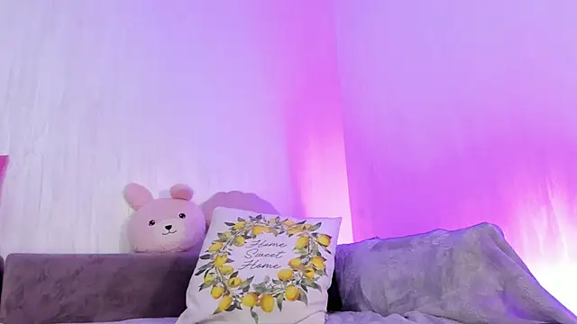 Snapshot of RileyNox chatting on 11-19-25, 08:53 RileyNox online show from 11-19-25, 08:53