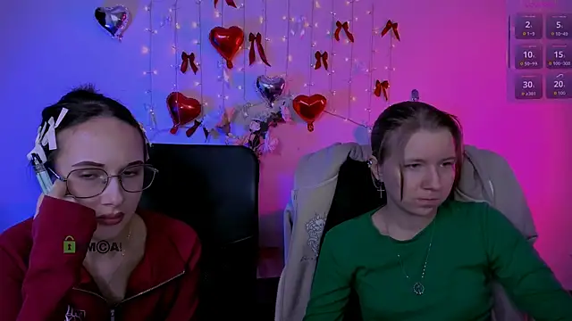 Snapshot of gloria_bubble chatting on 03-02-26, 09:32 gloria bubble online show from 03-02-26, 09:32