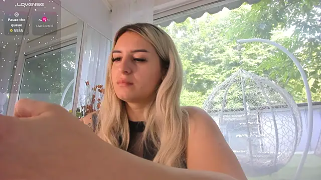 Ella Vee online show from 05-30-26, 05:26