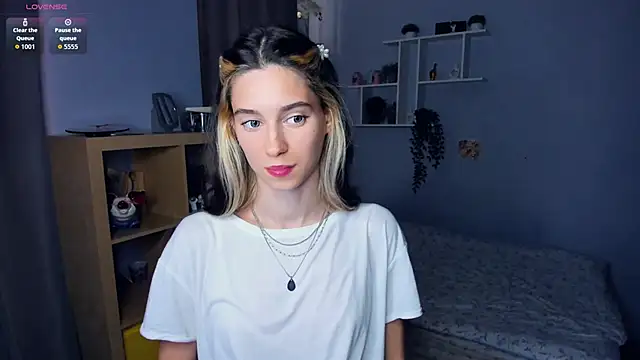 Snapshot of AntonettaTarring chatting on 09-16-25, 07:20 AntonettaTarring online show from 09-16-25, 07:20