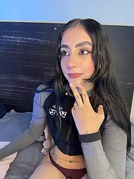 sharlot24 online show from 04-12-26, 03:00