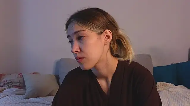 Snapshot of AngelicRice chatting on 10-11-25, 11:09 AngelicRice online show from 10-11-25, 11:09