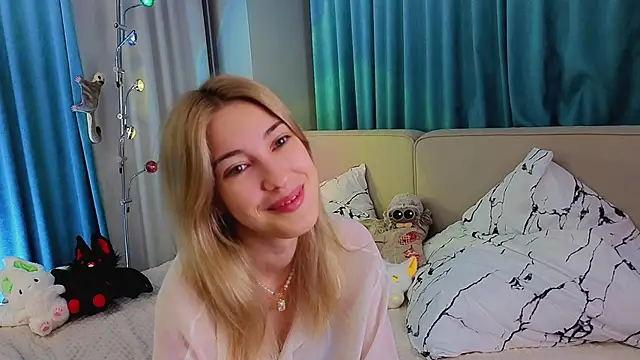 Snapshot of AngelicRice chatting on 11-07-25, 11:32 AngelicRice online show from 11-07-25, 11:32