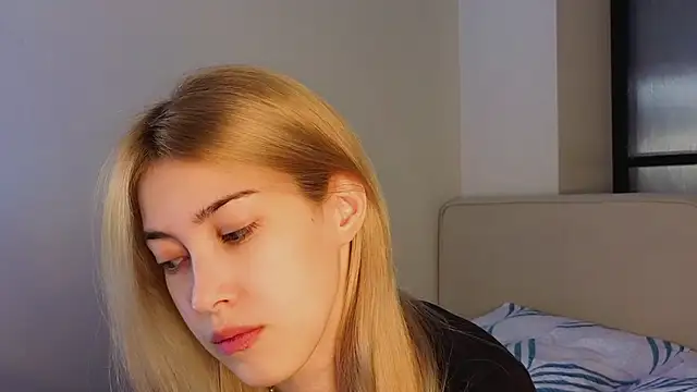 Snapshot of AngelicRice chatting on 11-23-25, 11:32 AngelicRice online show from 11-23-25, 11:32