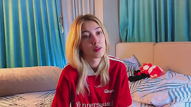 Snapshot of AngelicRice chatting on 12-04-25, 11:30 AngelicRice online show from 12-04-25, 11:30