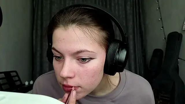 CutieAnny online show from 02-03-26, 06:22