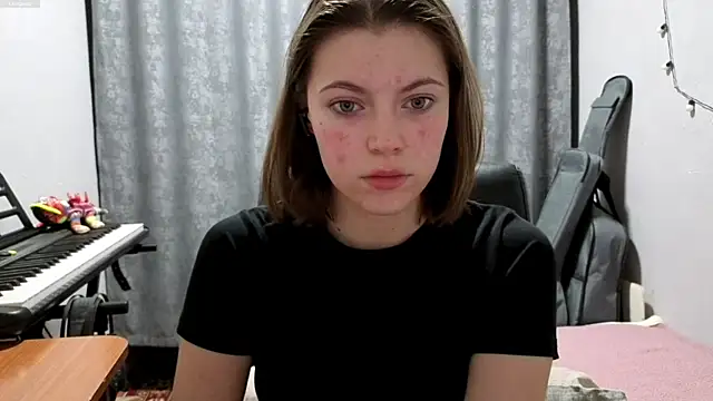 CutieAnny online show from 05-14-26, 08:26