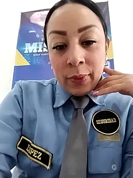 CRISTAL  11 online show from 11-04-25, 01:10