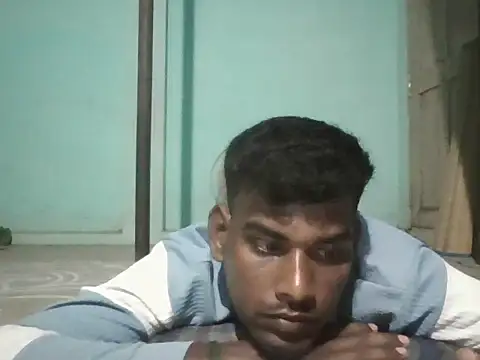 Snapshot of Tamilgud23 chatting on 04-28-26, 09:31 Tamilgud23 online show from 04-28-26, 09:31