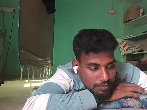 Snapshot of Tamilgud23 chatting on 05-17-26, 03:37 Tamilgud23 online show from 05-17-26, 03:37