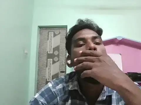 Snapshot of Tamilgud23 chatting on 05-23-26, 04:29 Tamilgud23 online show from 05-23-26, 04:29