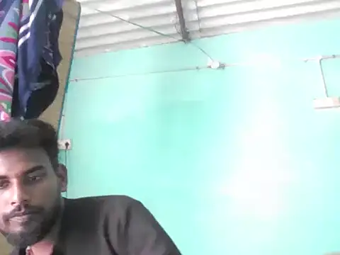 Snapshot of Tamilgud23 chatting on 05-31-26, 04:53 Tamilgud23 online show from 05-31-26, 04:53