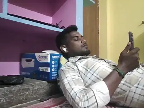 Snapshot of Tamilgud23 chatting on 06-05-26, 06:52 Tamilgud23 online show from 06-05-26, 06:52