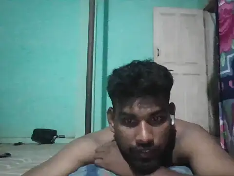 Snapshot of Tamilgud23 chatting on 06-18-26, 05:17 Tamilgud23 online show from 06-18-26, 05:17