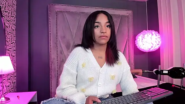 Manelyk evanss  online show from 02-13-26, 04:14