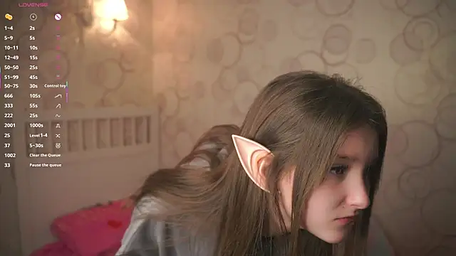 Snapshot of DongMolt chatting on 11-27-25, 10:56 DongMolt online show from 11-27-25, 10:56