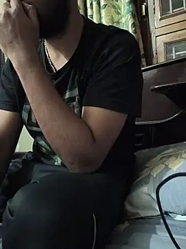 Snapshot of hunk7714 chatting on 11-22-25, 05:34 hunk7714 online show from 11-22-25, 05:34