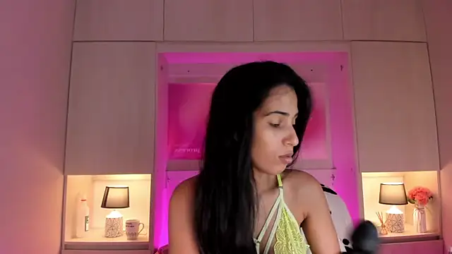 LexxaQueen online show from 11-26-25, 04:02