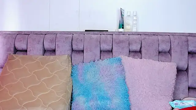 Alexa-Hunter online show from 02-07-26, 08:12