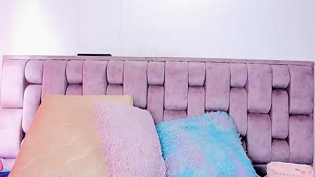 Alexa-Hunter online show from 03-28-26, 06:51