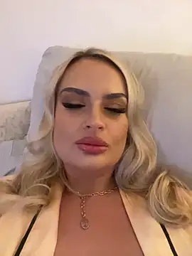 Seductive-SkyeXXX online show from 10-11-25, 05:11