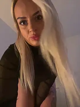 Seductive-SkyeXXX online show from 10-31-25, 12:11