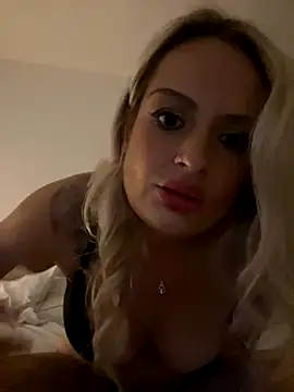 Seductive-SkyeXXX online show from 11-05-25, 09:26