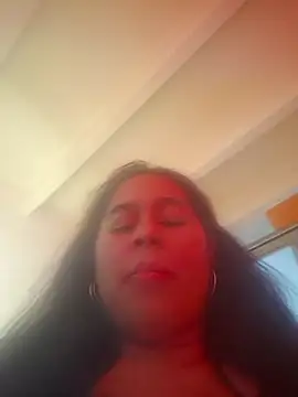 Snapshot of Aleg556778 chatting on 05-10-26, 04:34 Aleg556778 online show from 05-10-26, 04:34