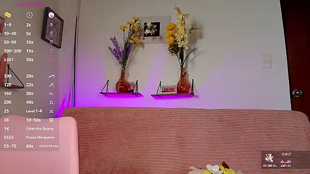 emycarver09 online show from 10-10-25, 12:37