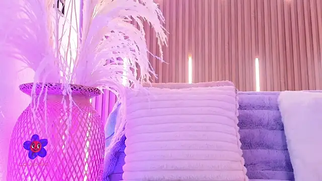 ArianaSantana online show from 11-14-25, 12:48