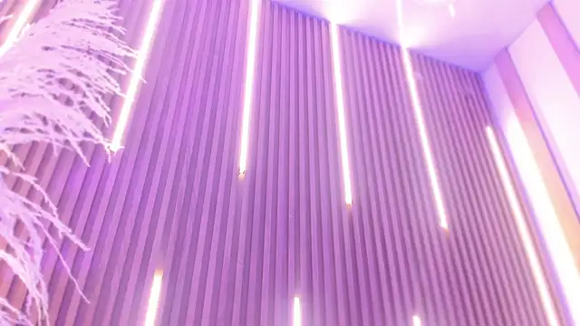 ArianaSantana online show from 12-15-25, 01:04