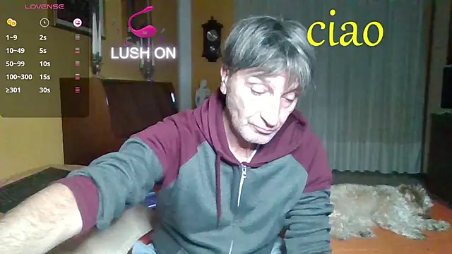 Snapshot of lattediyak chatting on 10-29-25, 12:02 lattediyak online show from 10-29-25, 12:02