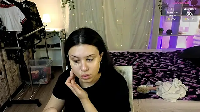 Snapshot of Nicole_Parshikova chatting on 10-27-25, 11:58 Nicole Parshikova online show from 10-27-25, 11:58
