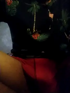 Snapshot of Bianomc1974 chatting on 10-24-25, 03:52 Bianomc1974 online show from 10-24-25, 03:52