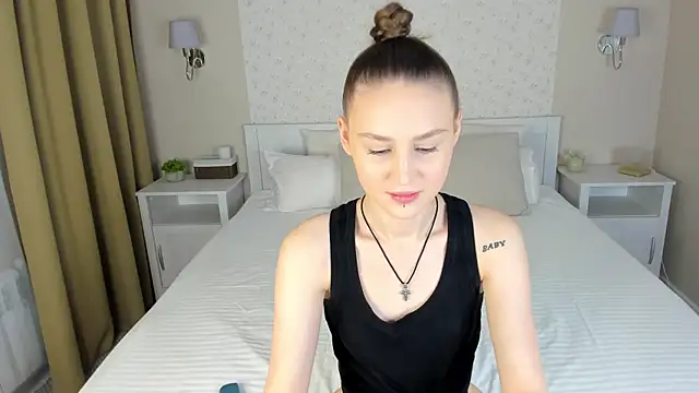 Snapshot of sasha__meow chatting on 11-06-25, 12:44 sasha meow online show from 11-06-25, 12:44