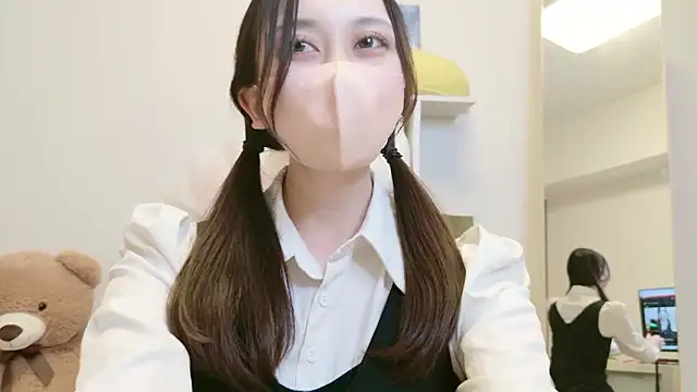 Snapshot of Lemon_o0 chatting on 11-14-25, 11:20 Lemon o0 online show from 11-14-25, 11:20