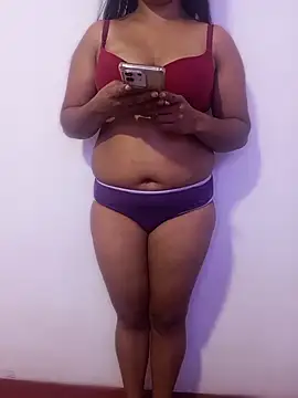 Shaniliyon95 online show from 05-06-26, 04:56