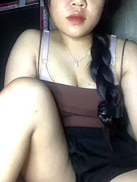 Snapshot of Linhmai_bb chatting on 09-09-25, 04:06 Linhmai bb online show from 09-09-25, 04:06