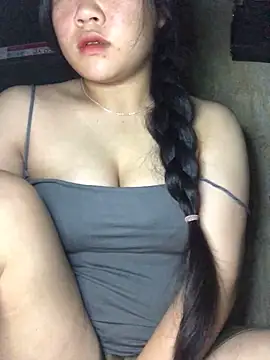 Snapshot of Linhmai_bb chatting on 10-02-25, 04:14 Linhmai bb online show from 10-02-25, 04:14