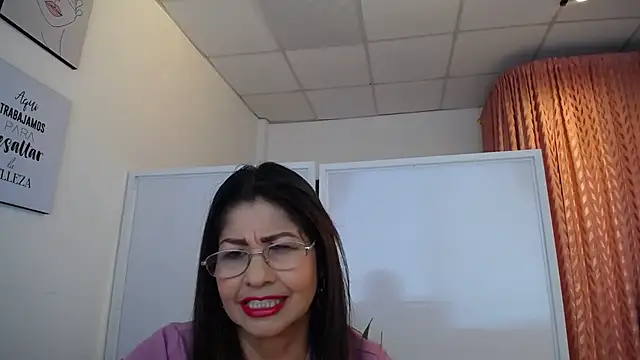 Snapshot of Manuela_lara_ chatting on 11-11-25, 02:39 Manuela lara online show from 11-11-25, 02:39
