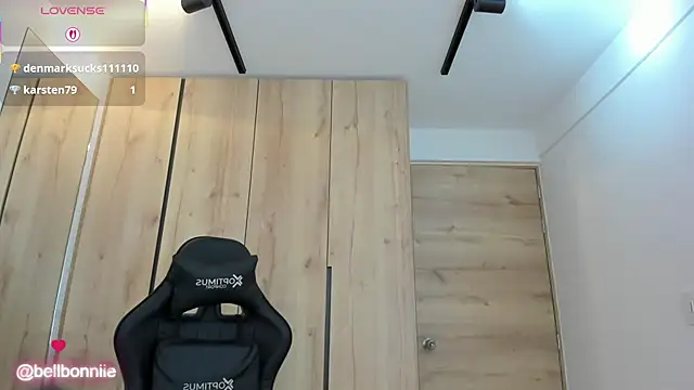 belllbonniie online show from 10-10-25, 08:08