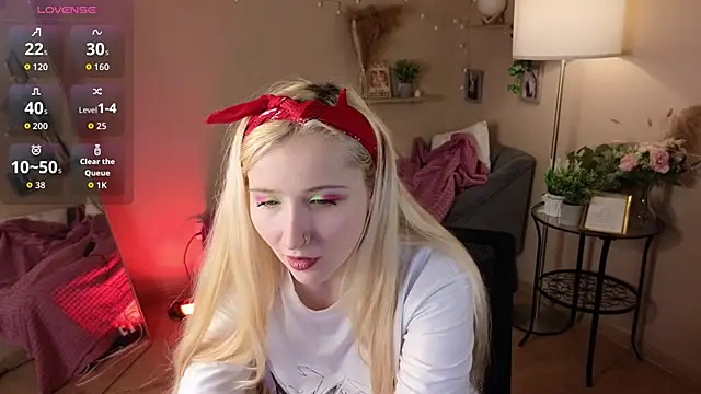 Milana Key online show from 11-30-25, 10:03