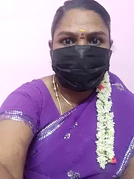 Snapshot of Tamil_Azhaghi25 chatting on 09-13-25, 04:40 Tamil Azhaghi25 online show from 09-13-25, 04:40
