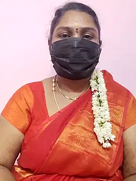 Snapshot of Tamil_Azhaghi25 chatting on 09-19-25, 04:18 Tamil Azhaghi25 online show from 09-19-25, 04:18