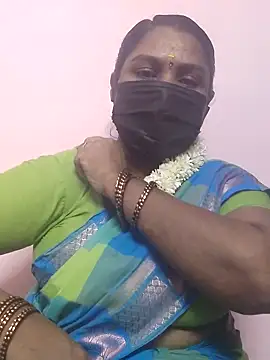 Snapshot of Tamil_Azhaghi25 chatting on 10-03-25, 05:21 Tamil Azhaghi25 online show from 10-03-25, 05:21