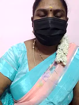 Snapshot of Tamil_Azhaghi25 chatting on 10-11-25, 04:49 Tamil Azhaghi25 online show from 10-11-25, 04:49