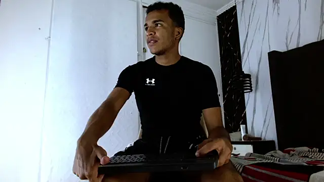 aston xvera online show from 10-14-25, 03:40