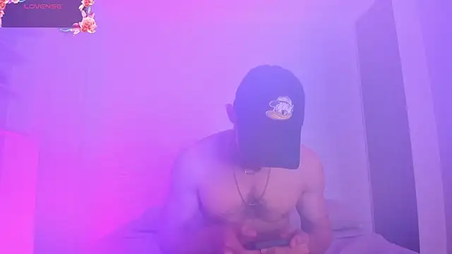 TyagoRoberts online show from 10-18-25, 12:39