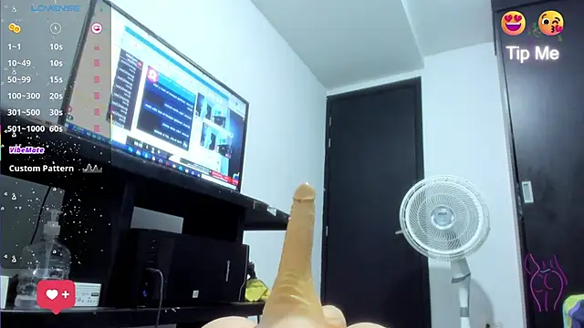 lunna noir online show from 11-26-25, 11:17